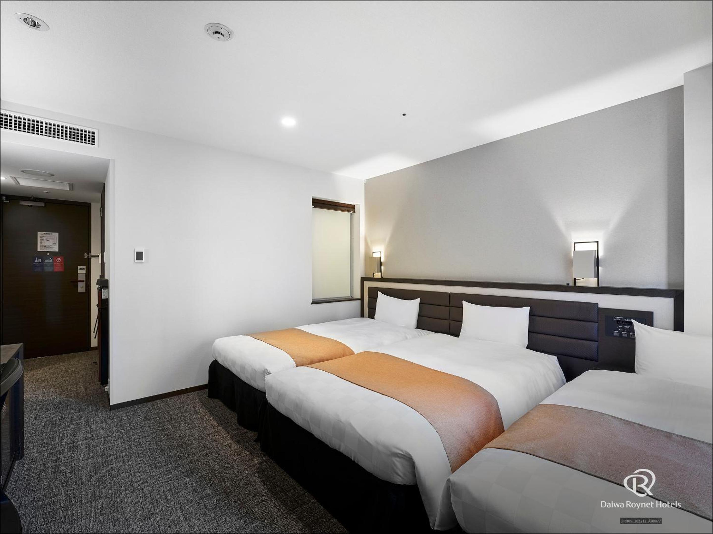 Hollywood, Twin Beds, 3 Beds, with Extra Bed