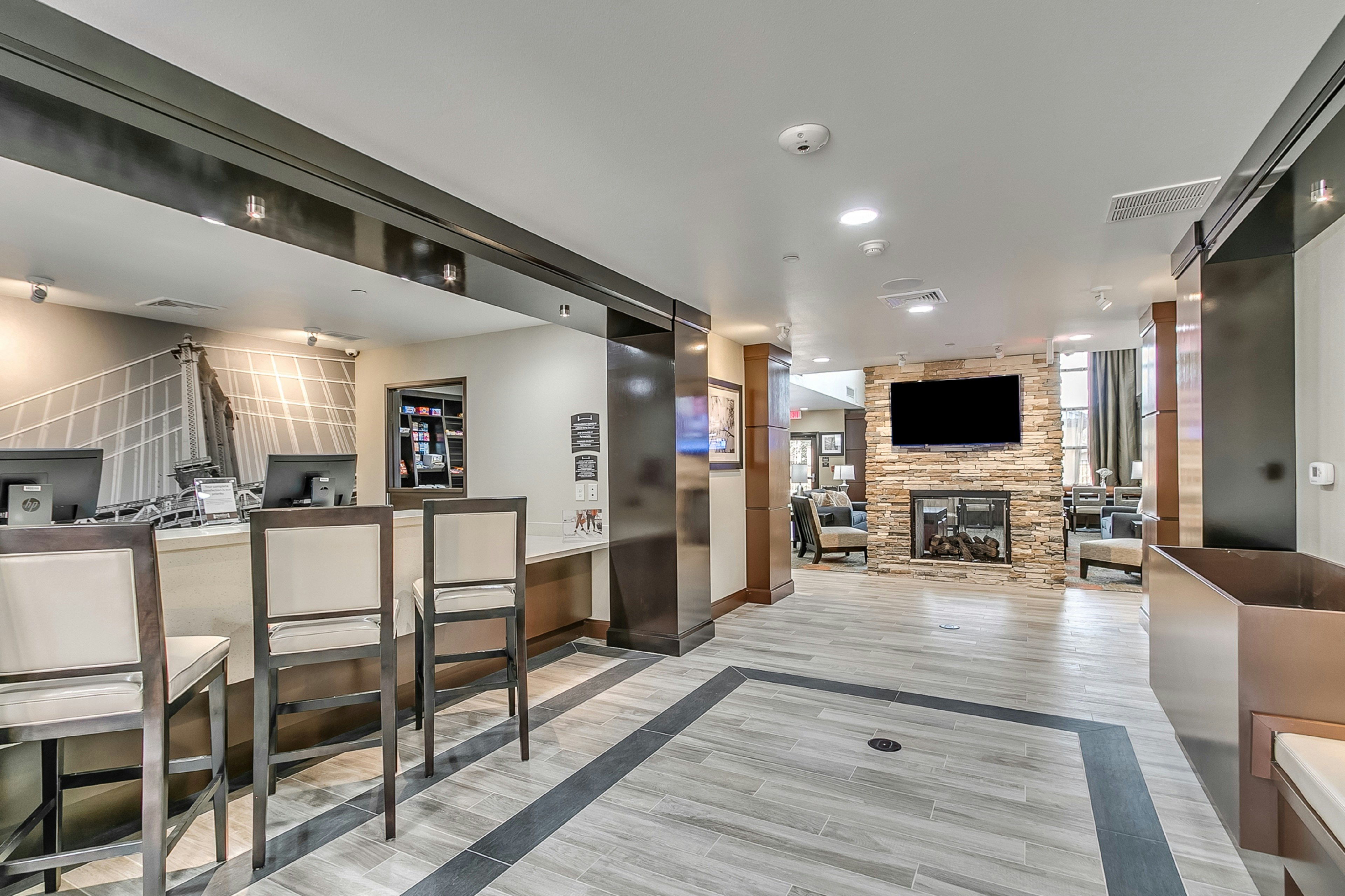 STAYBRIDGE SUITES LUBBOCK SOUTH 44/61