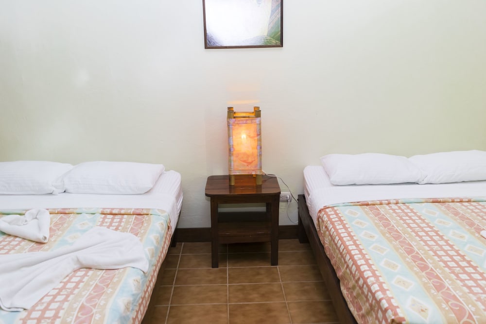 Atlantida Lodge 23/63