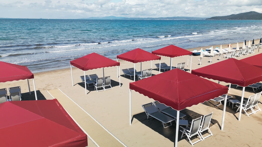 Cala Beach Resort 56/65