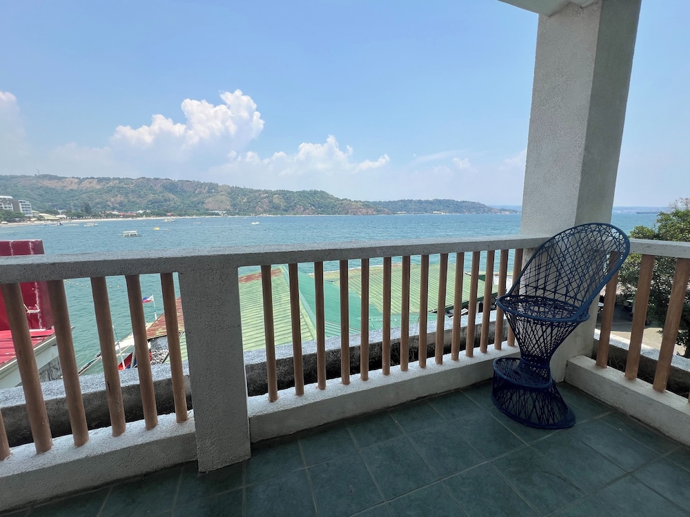 Subiza Beach Resort 36/48
