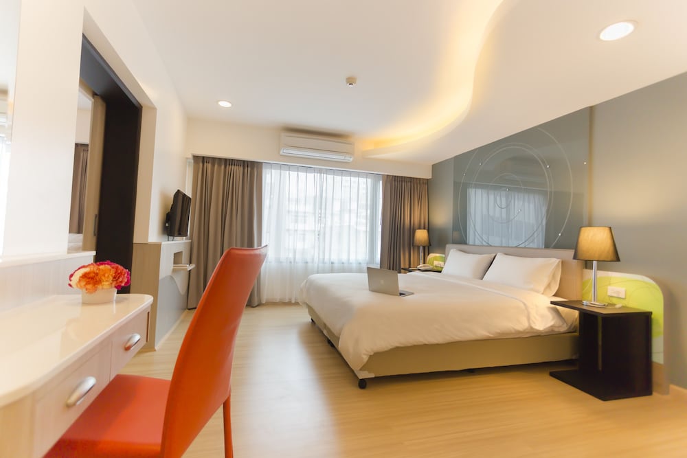Grand Tower Inn Sathorn 20/49