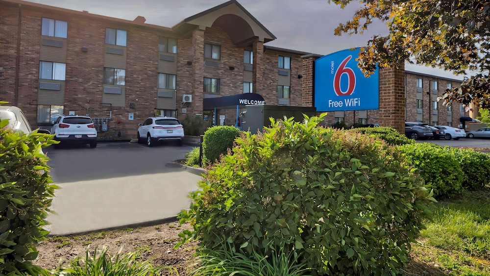 Motel6 Milwaukee, WI - Glendale