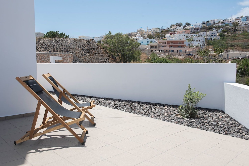 Valery Suites 26/54