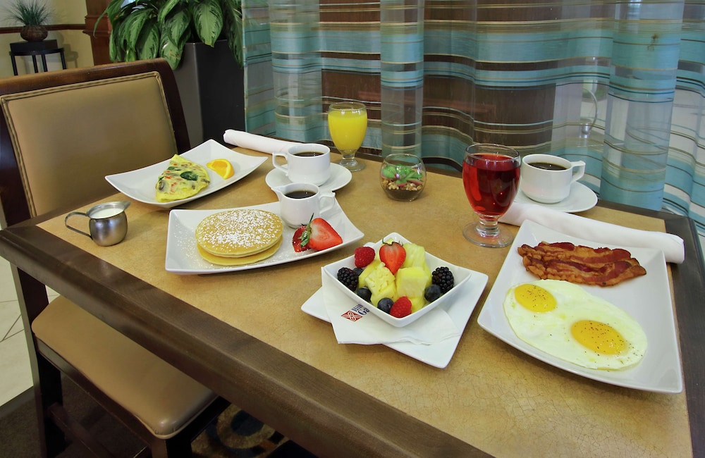 Hilton Garden Inn Miami Airport West 43/64