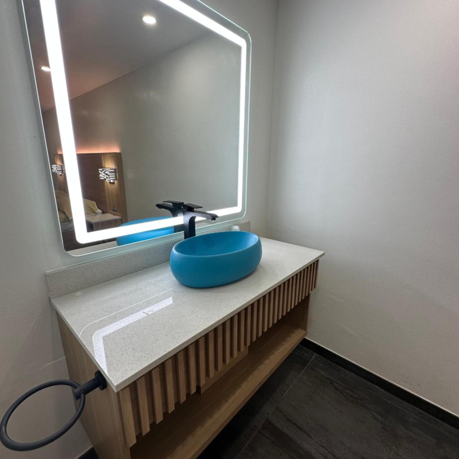 Nubell Motel 24/25