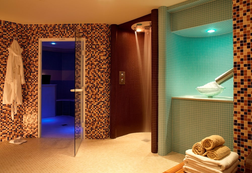 Feversham Arms Hotel Verbena Spa 39/75