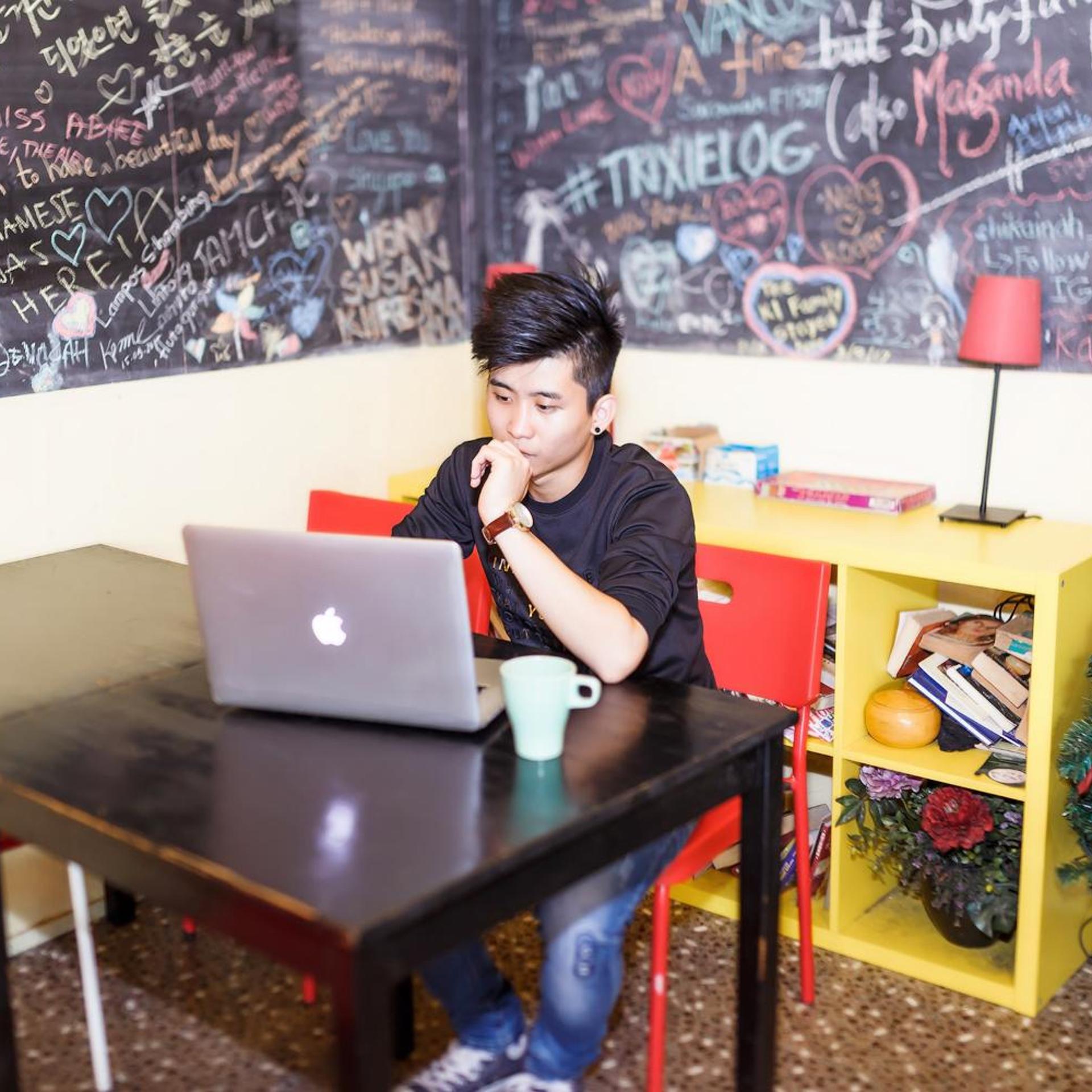 The Hive Singapore Hostel 5/96