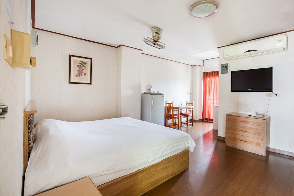 The Aiyapura Bangkok 10/36