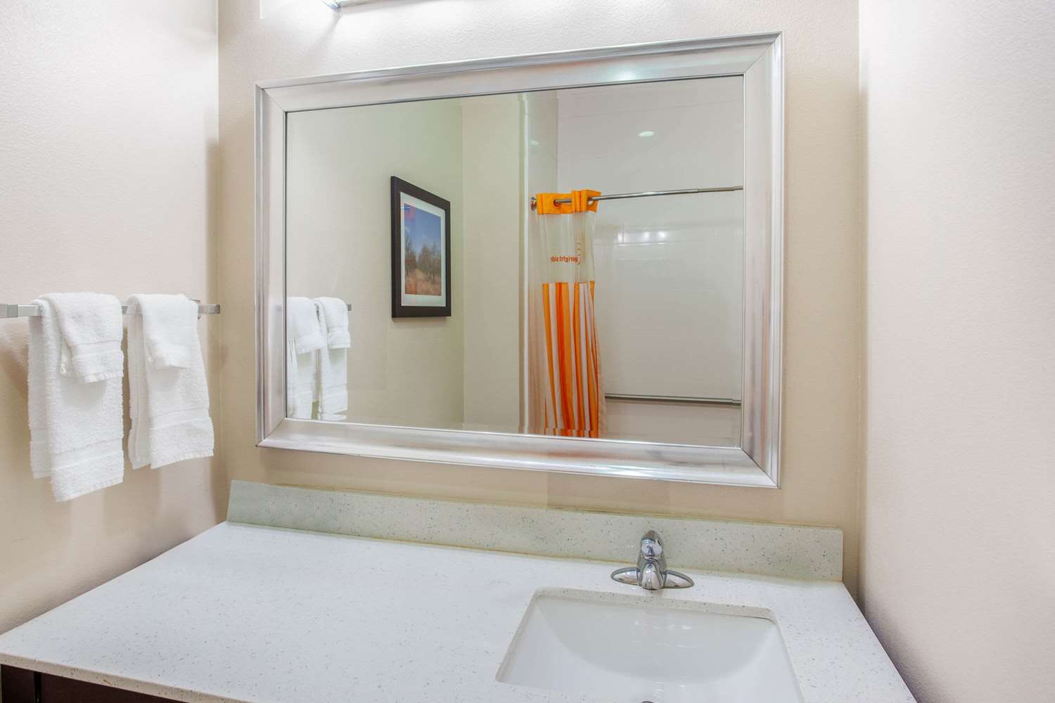 La Quinta Inn Suites Luling 20/23