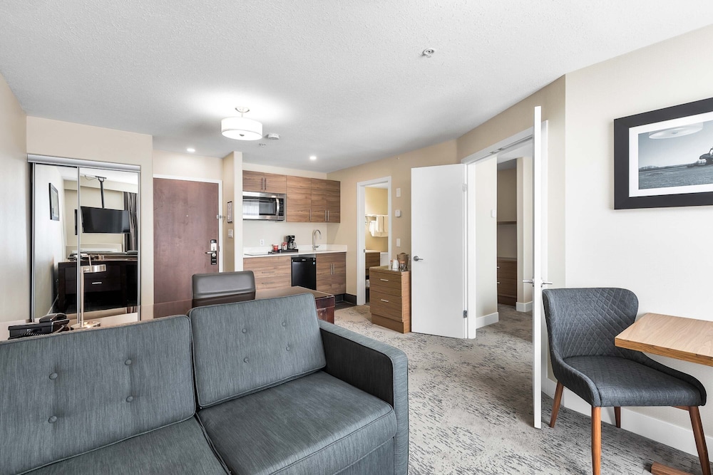 Sandman Hotel Grande Prairie 34/42