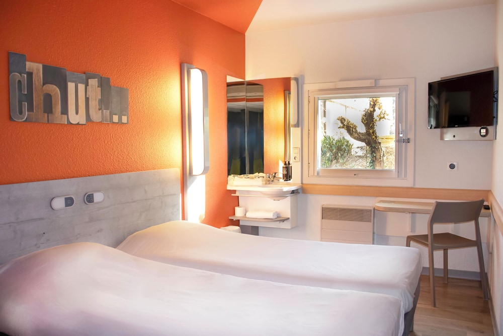 Ibis Budget Frejus Capitou A8 29/61