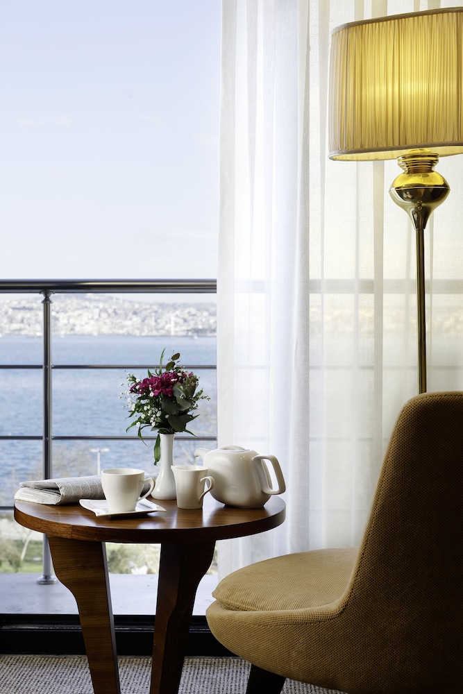 Zimmer Bosphorus Hotel 41/57