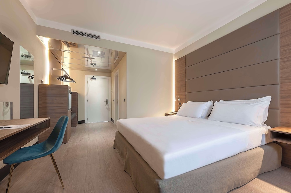 SUPERIOR, DOUBLE BED