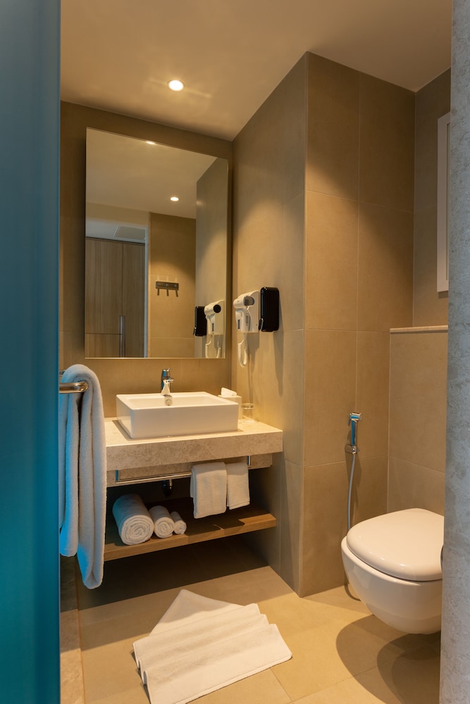 Holiday Inn Express And Suites Bengaluru Old Madras Road 26/59