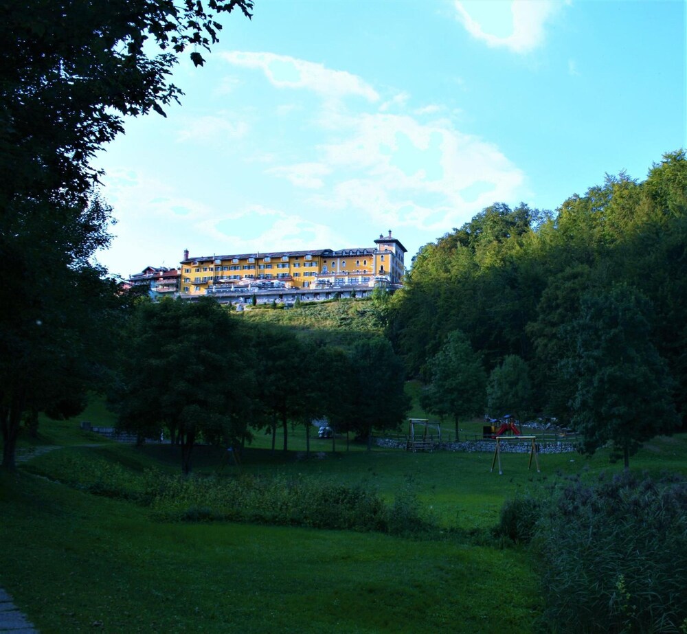 surroundings
