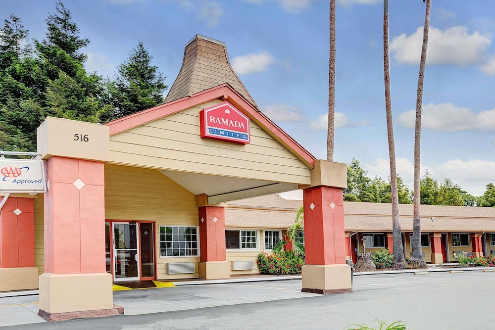SureStay Hotel by Best Western Santa Cruz 1/54