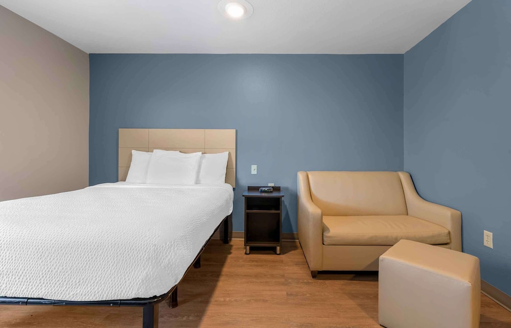 Woodspring Suites Orlando South 22/43