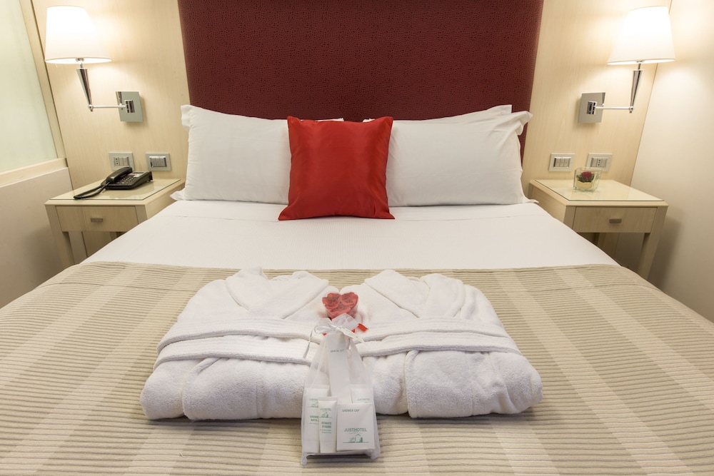 Just Hotel Lomazzo Fiera 16/36