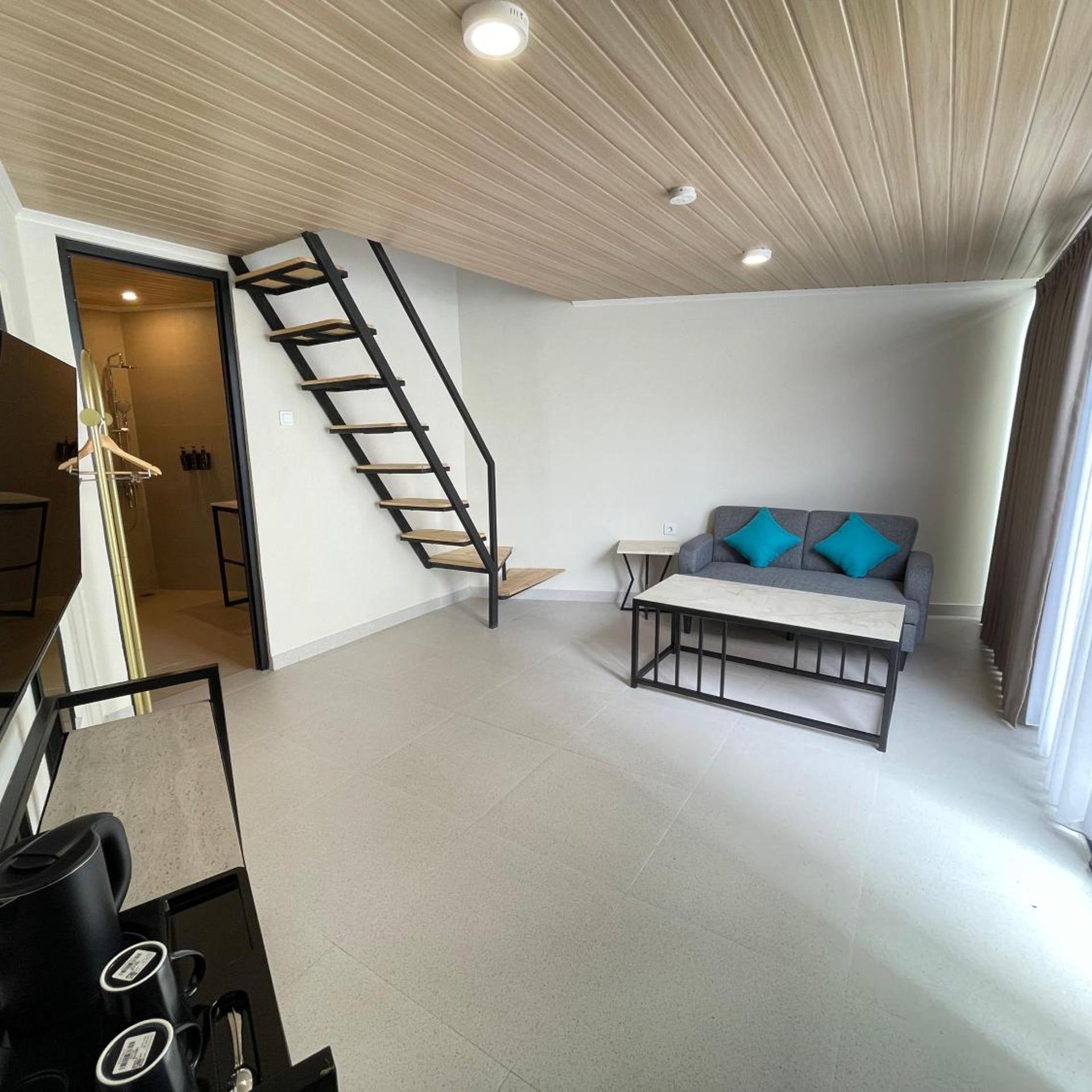 Azana Essence Sanggabuana Villa Bogor 12/21