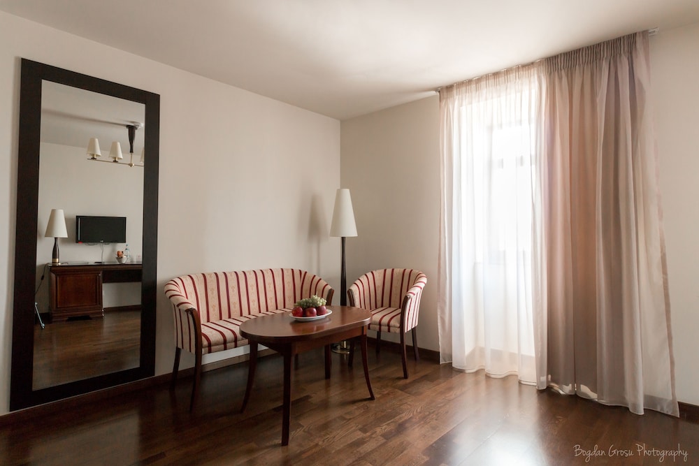 Europa Royale Bucharest Hotel 57/77