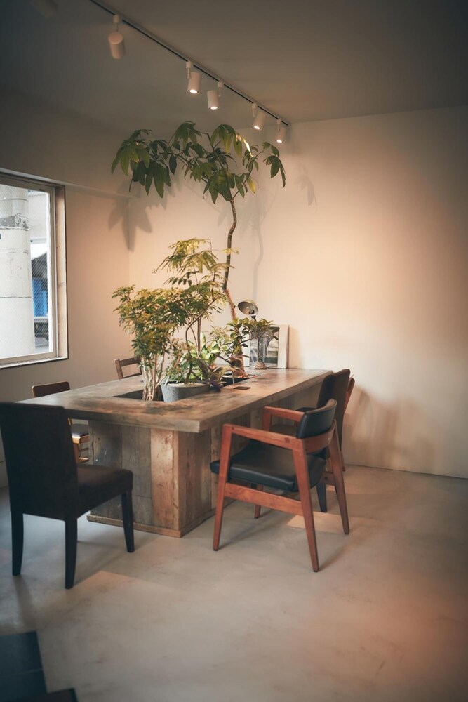 36Hostel 7/44