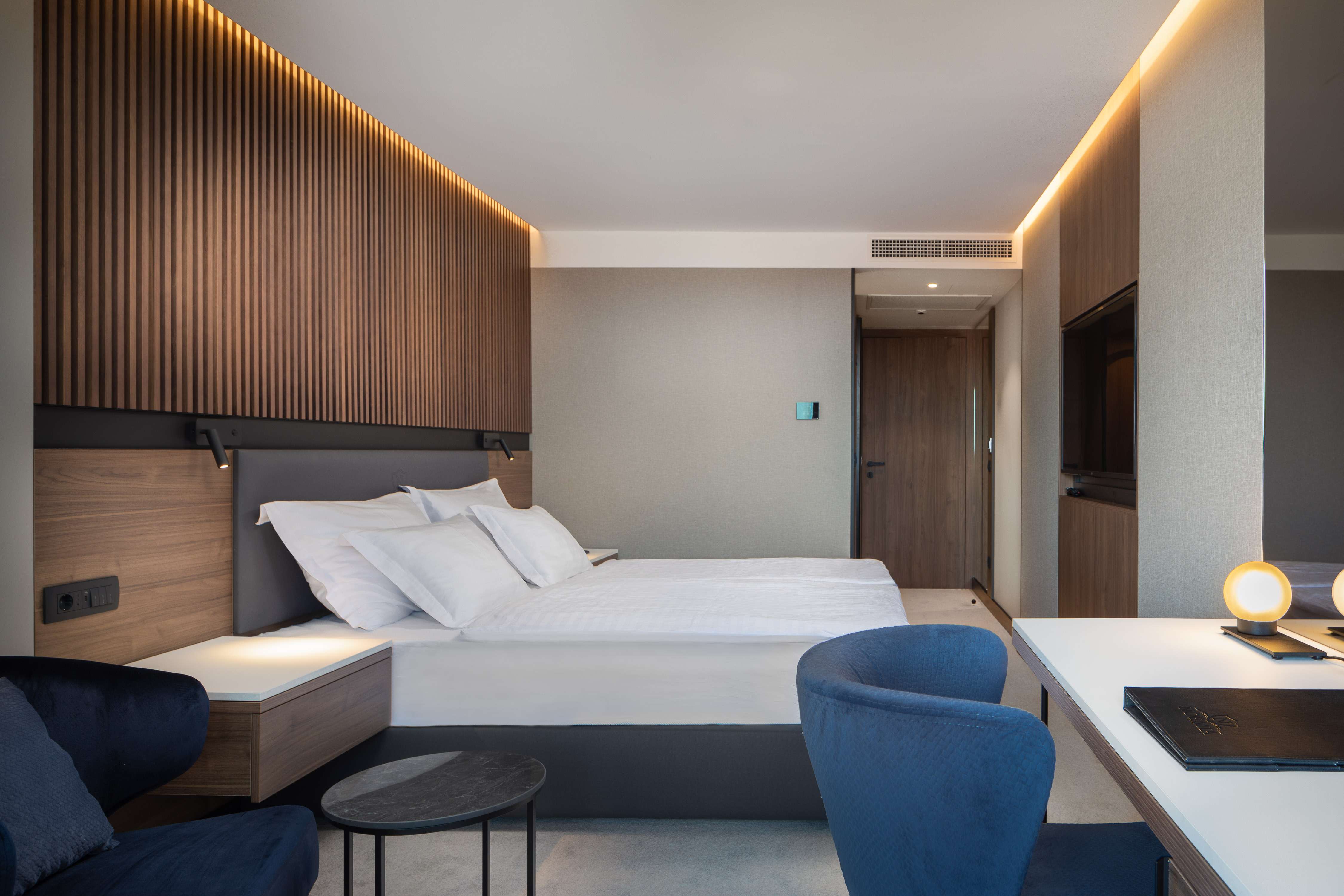 Standard, Double Bed, French Balcony، Boutique Hotel Noemia 2/5