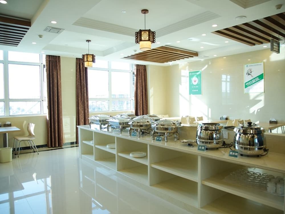 Greentree Inn Suqian Sihong Passenger Station Zhongyuan Logistics District Hotel 26/29