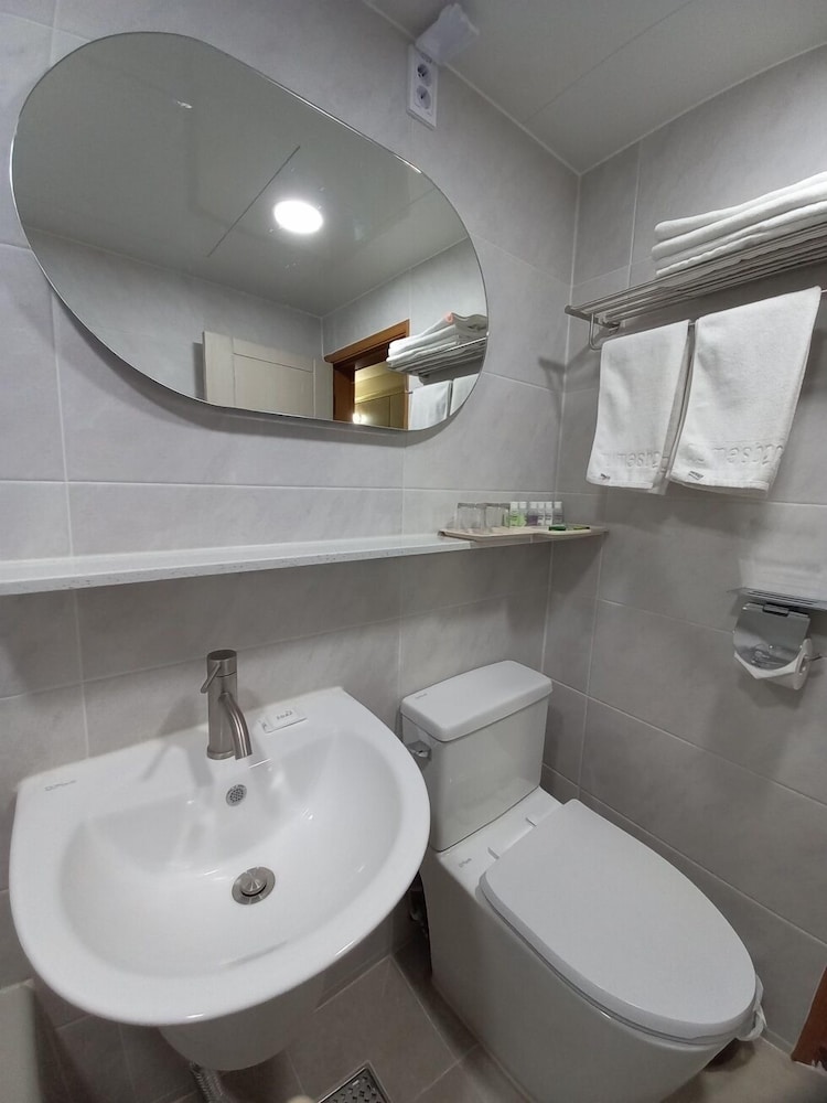 Dongdaemun Hotel 48/50
