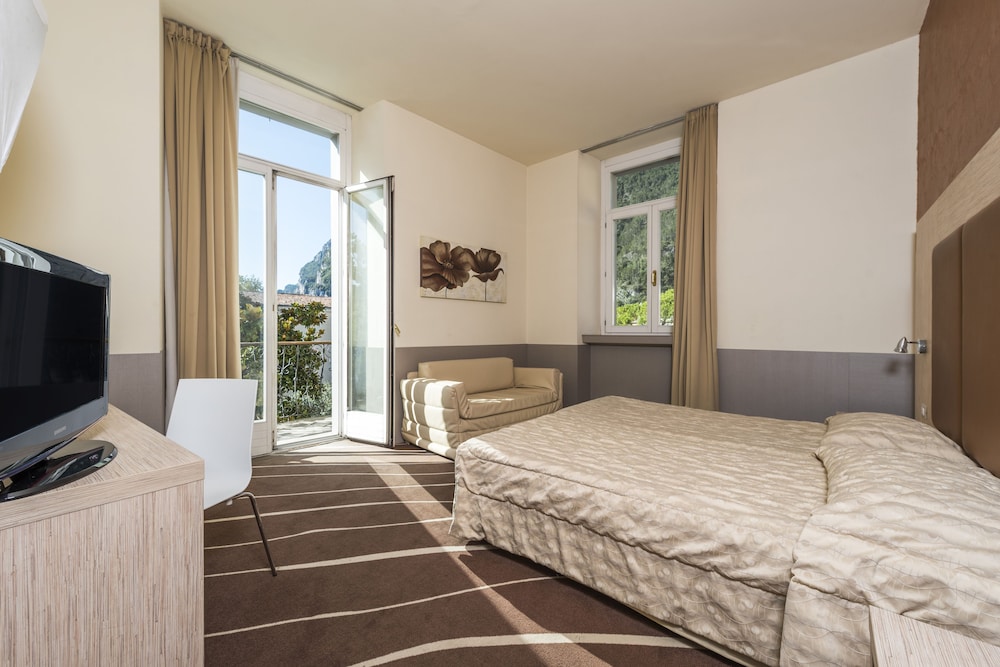 Grand Hotel Riva 8/31