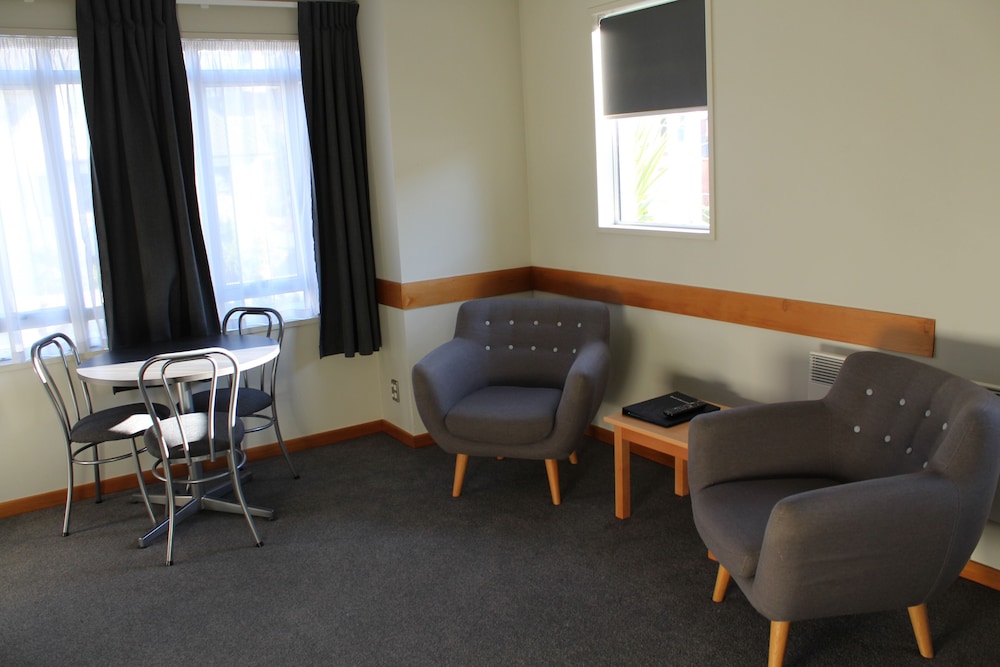 ASURE Dunedin Academy Court Motels 54/66