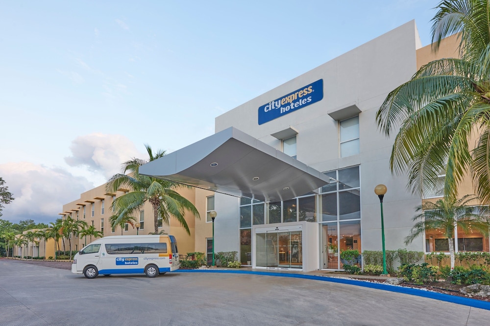 City Express by Marriott Playa Del Carmen 43/50