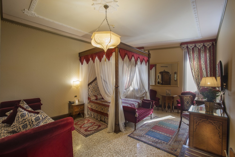 Ai Mori d'Oriente Hotel 34/50