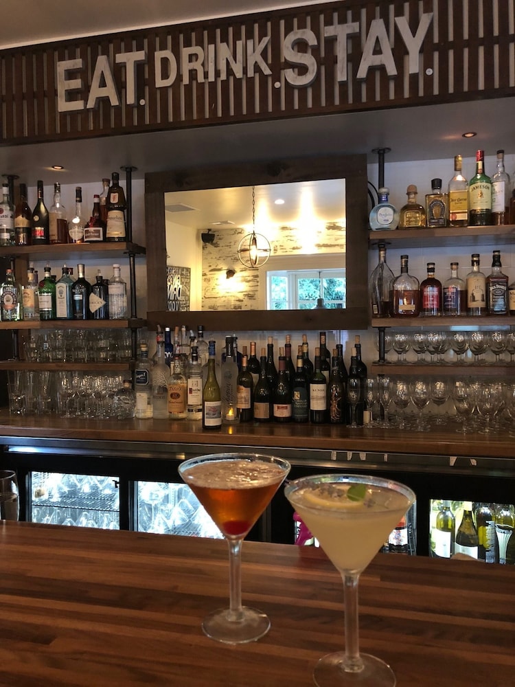 Glen Ellen Inn 6/62