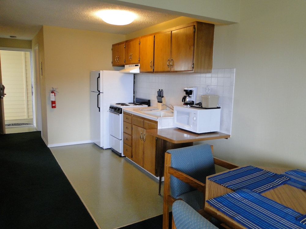 Ocean Shores Inn Suites 24/49