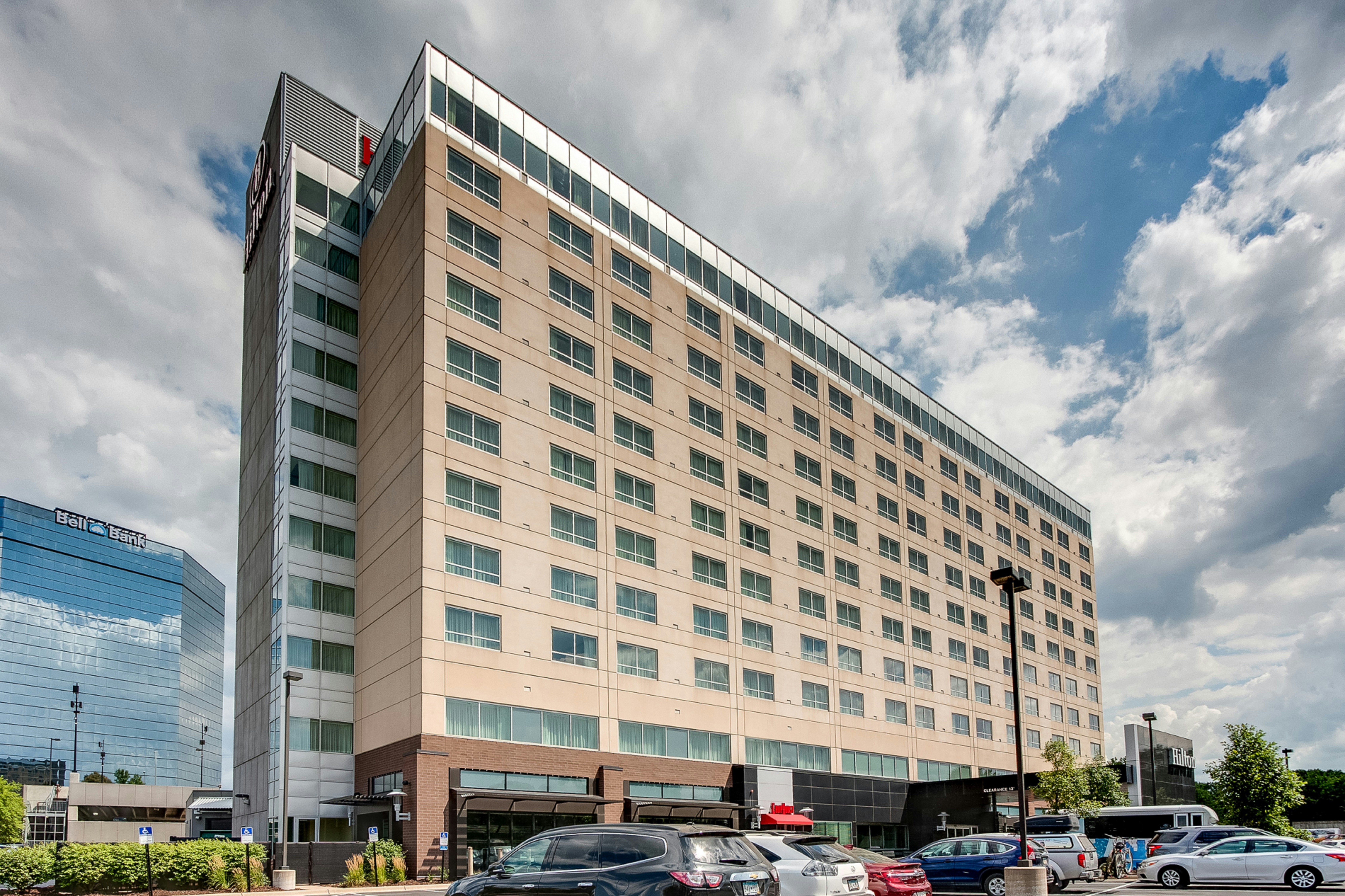 Hilton Minneapolis Bloomington in BLOOMINGTON - MN