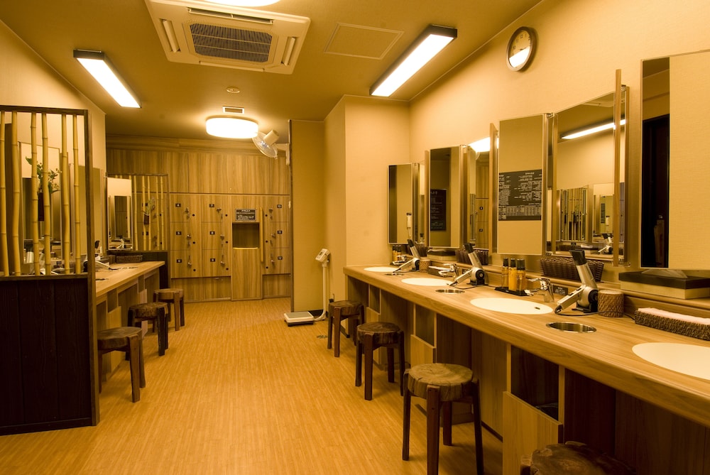 Dormy Inn Hakata Gion 28/34