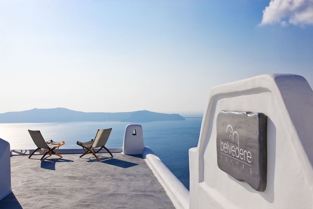 Belvedere Suites 24/50
