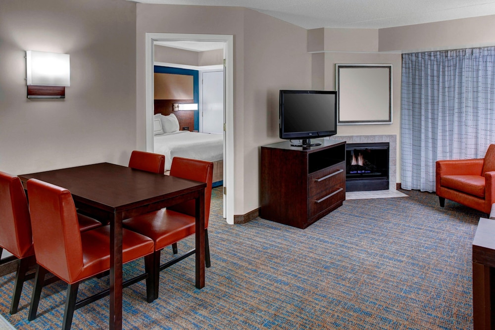 Residence Inn Cleveland Beachwood 18/33