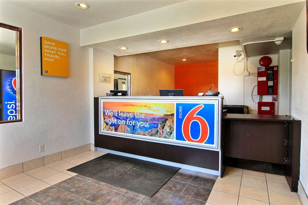 Motel6 Kingsville, TX 8/39