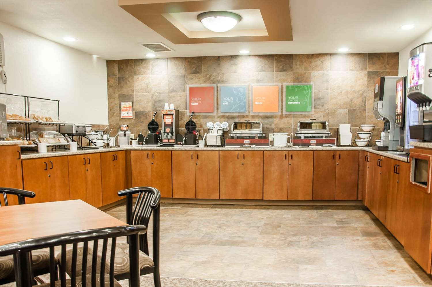Comfort Inn Dickinson, ND 19/25