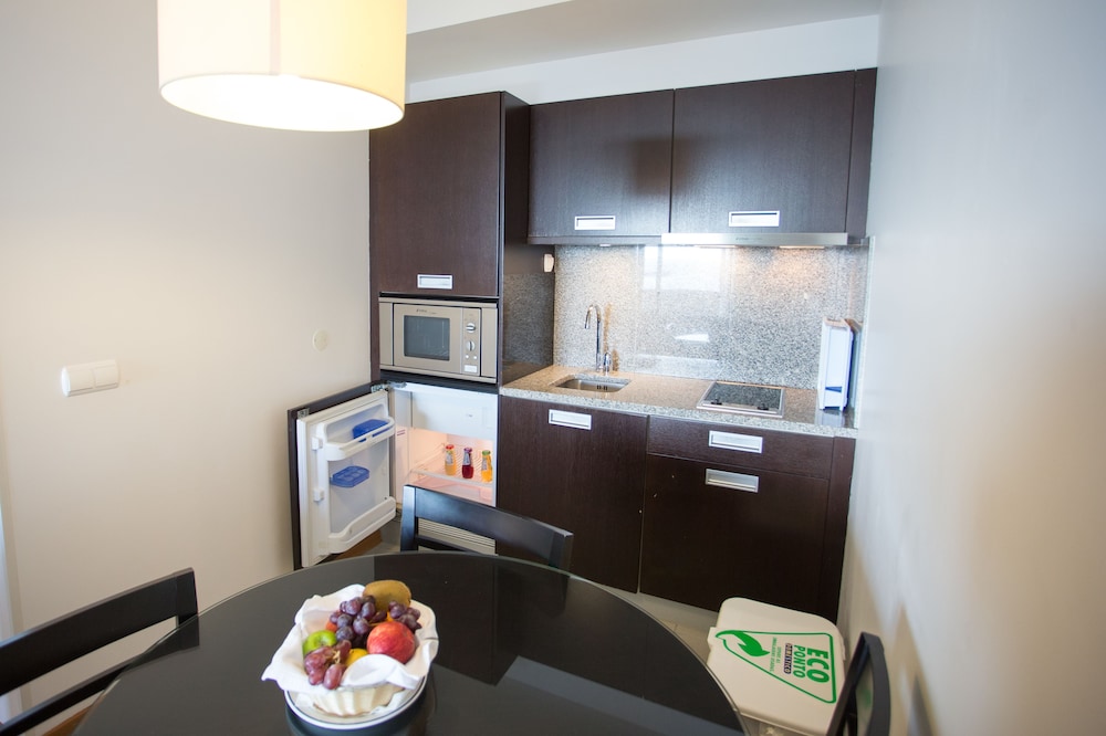 Antillia Hotel 107/127