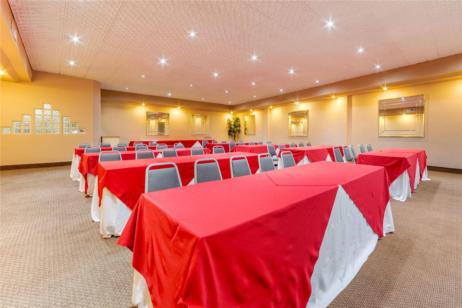 Quality Inn Piedras Negras, COA 14/23