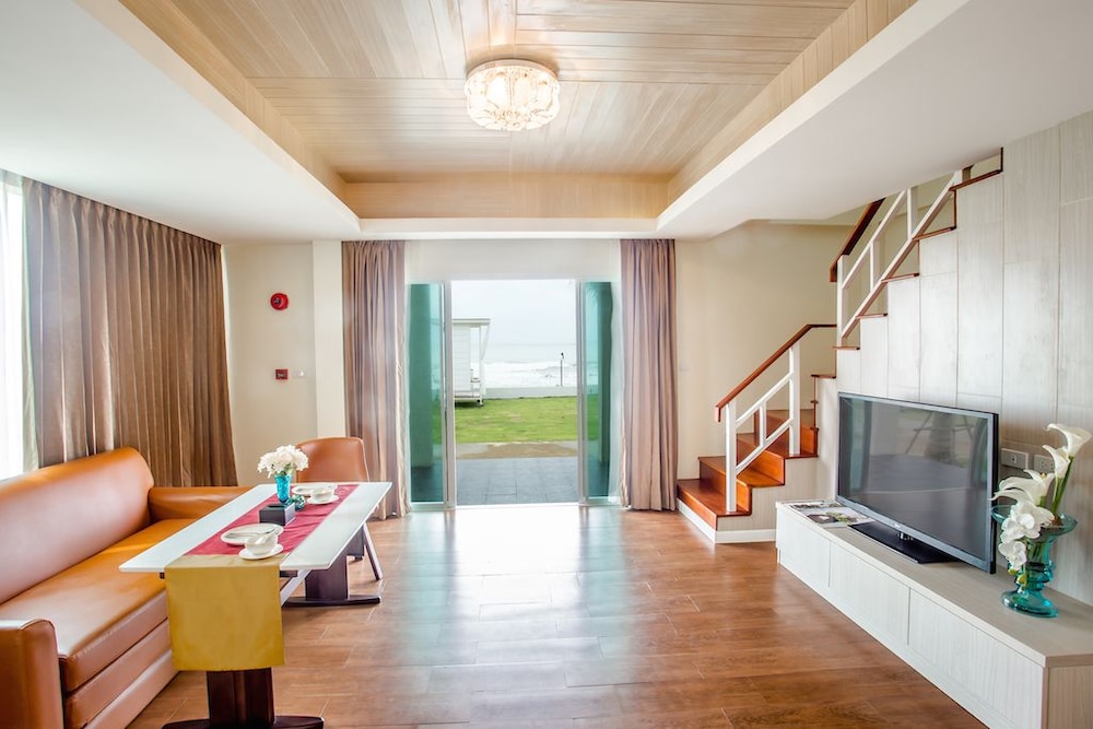 Saint Tropez Beach Resort Hotel 41/74