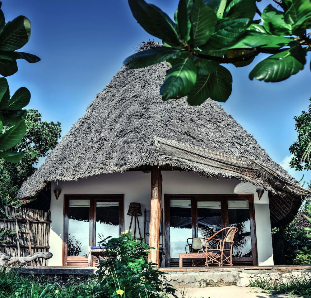 Marafiki Bungalows 2/69
