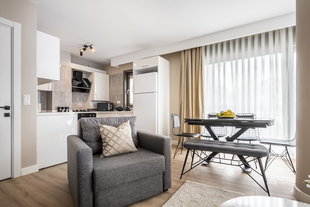 Ciragan Bosphorus Apartments 45/61