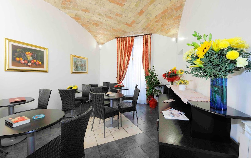 Hotel Campidoglio 38/51