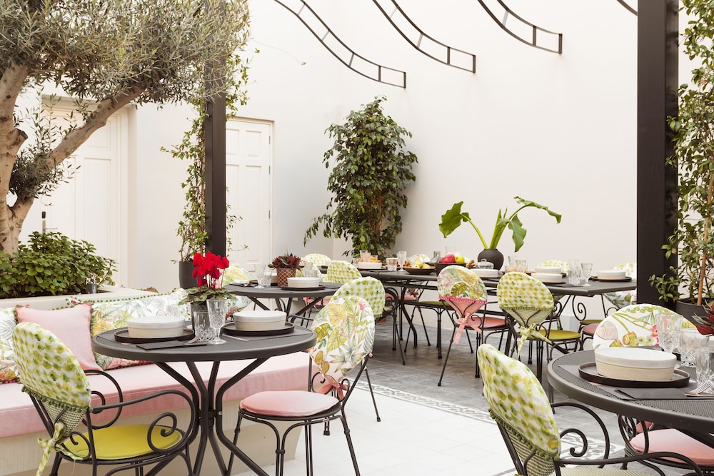Castro Hotel Syros 42/50