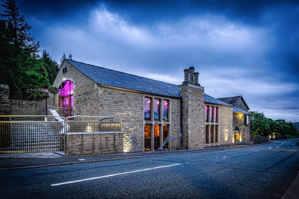 The Saddleworth Hotel 29/42