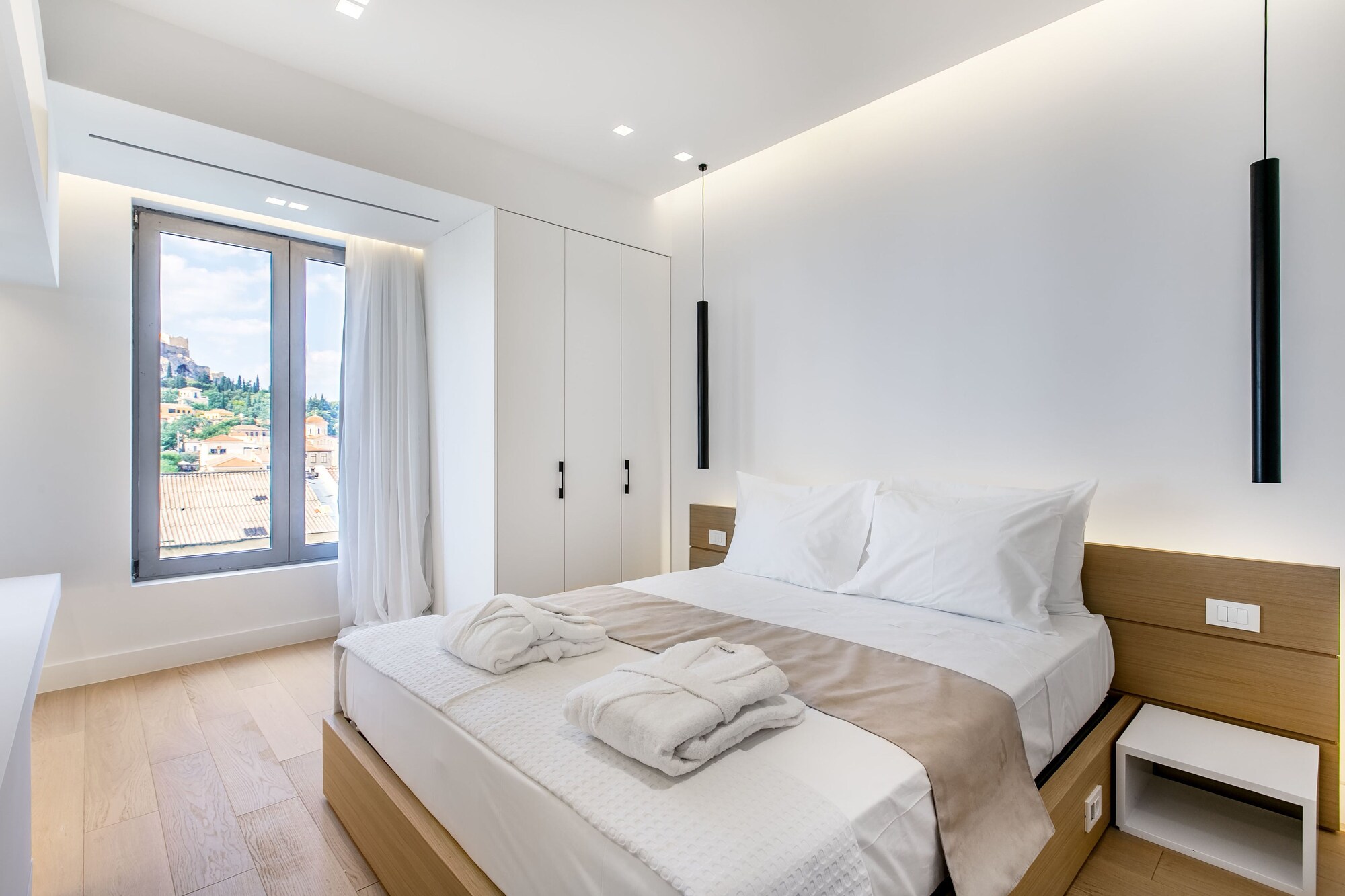 2 BEDROOMS, LUXURY, APARTMENT, CITY VIEW, BALCONY
